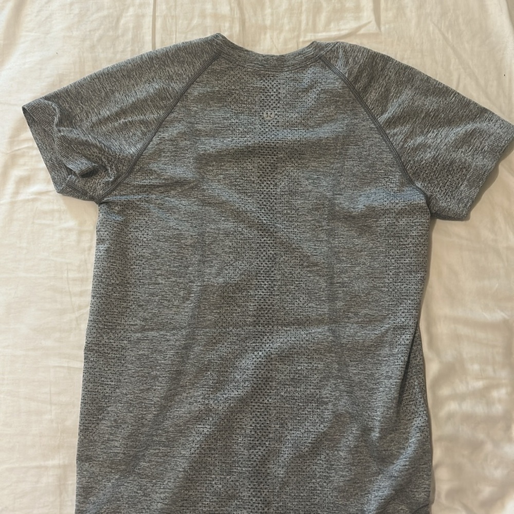 Lululemon Gray Swiftly Tech Short-Sleeve Shirt 2.0
Hip Length - Picture 2 of 3